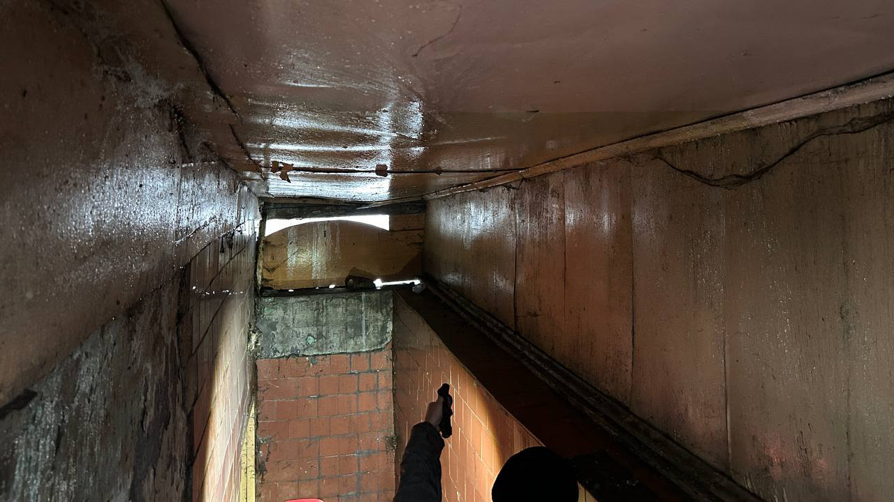 "Запах невозможный": жильцы дома в Челябинске жалуются на зловоние в квартирах