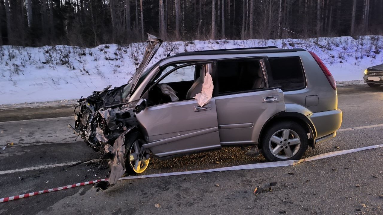 Два человека погибли в лобовой аварии на трассе под Златоустом Два человека погибли в лобовой аварии на трассе под Златоустом