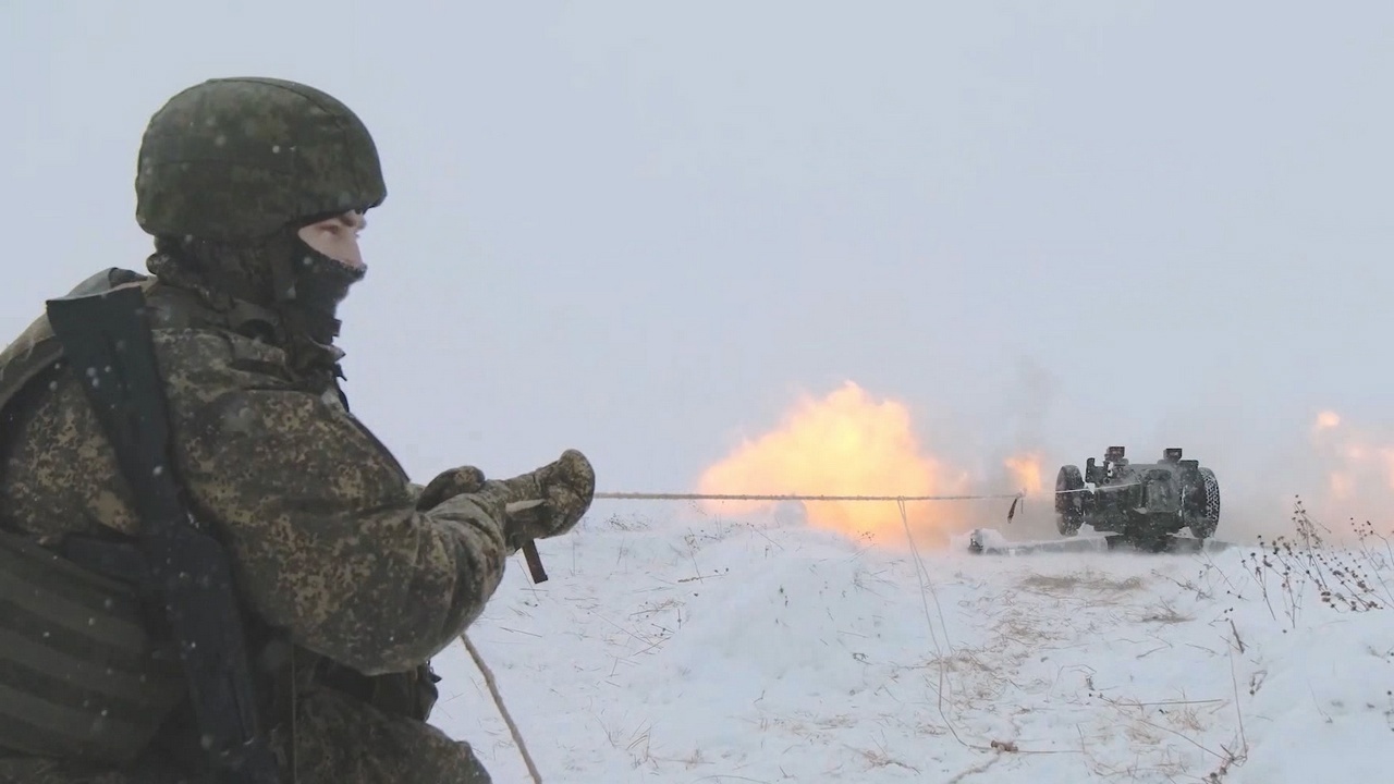 Курс боевой подготовки проходят южноуральские военные в Кузбассе Курс боевой подготовки проходят южноуральские военные в Кузбассе