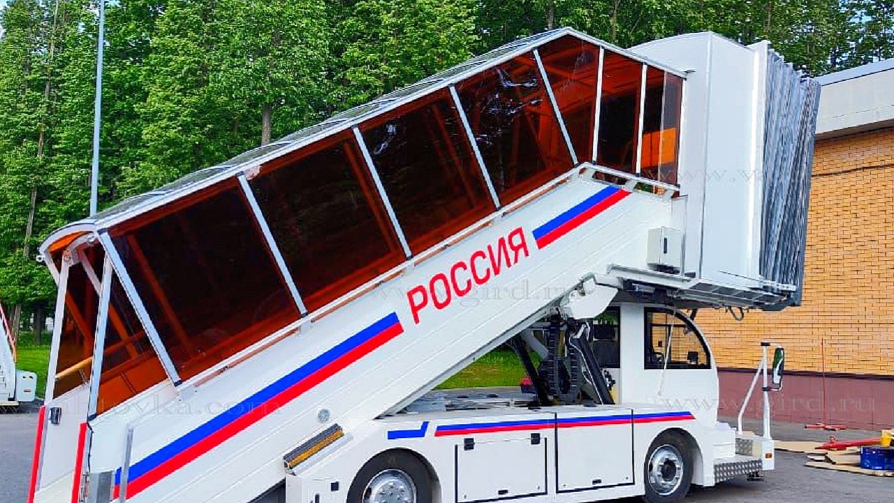 В Миассе разработали трап для президентского самолета