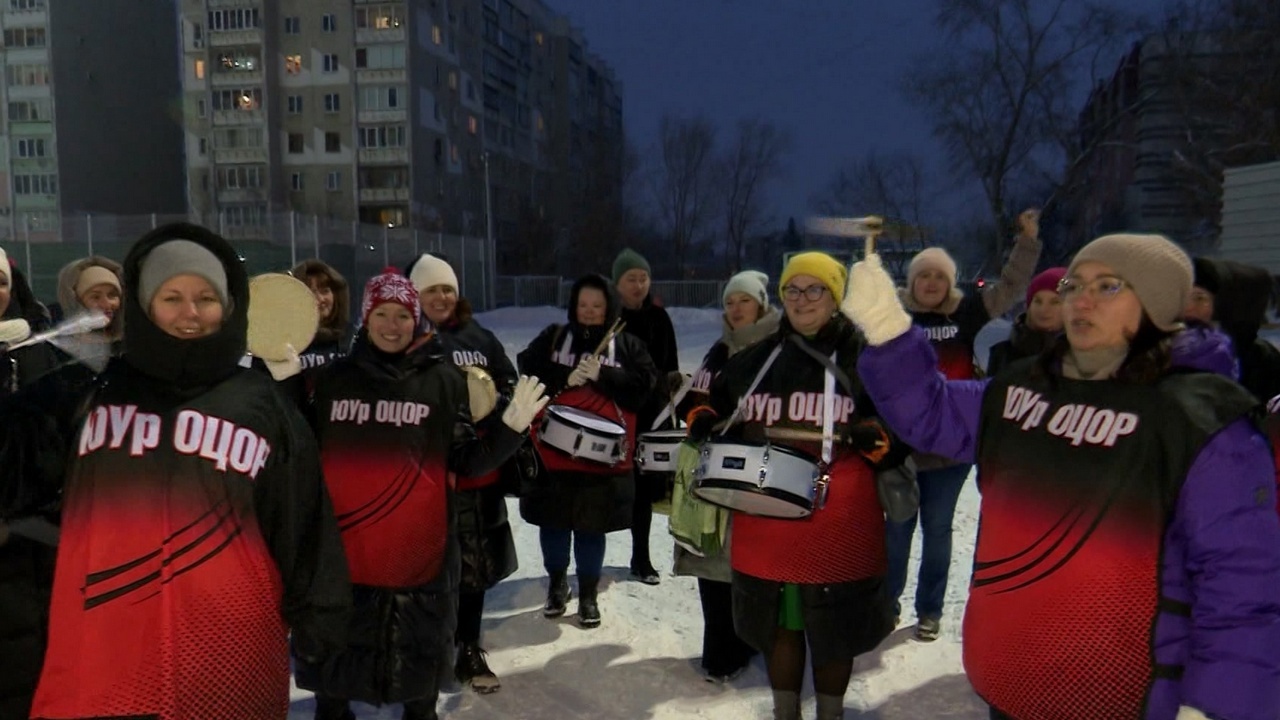 Сотрудники Южно-Уральской железной дороги посоревновались в турнире по хоккею в валенках