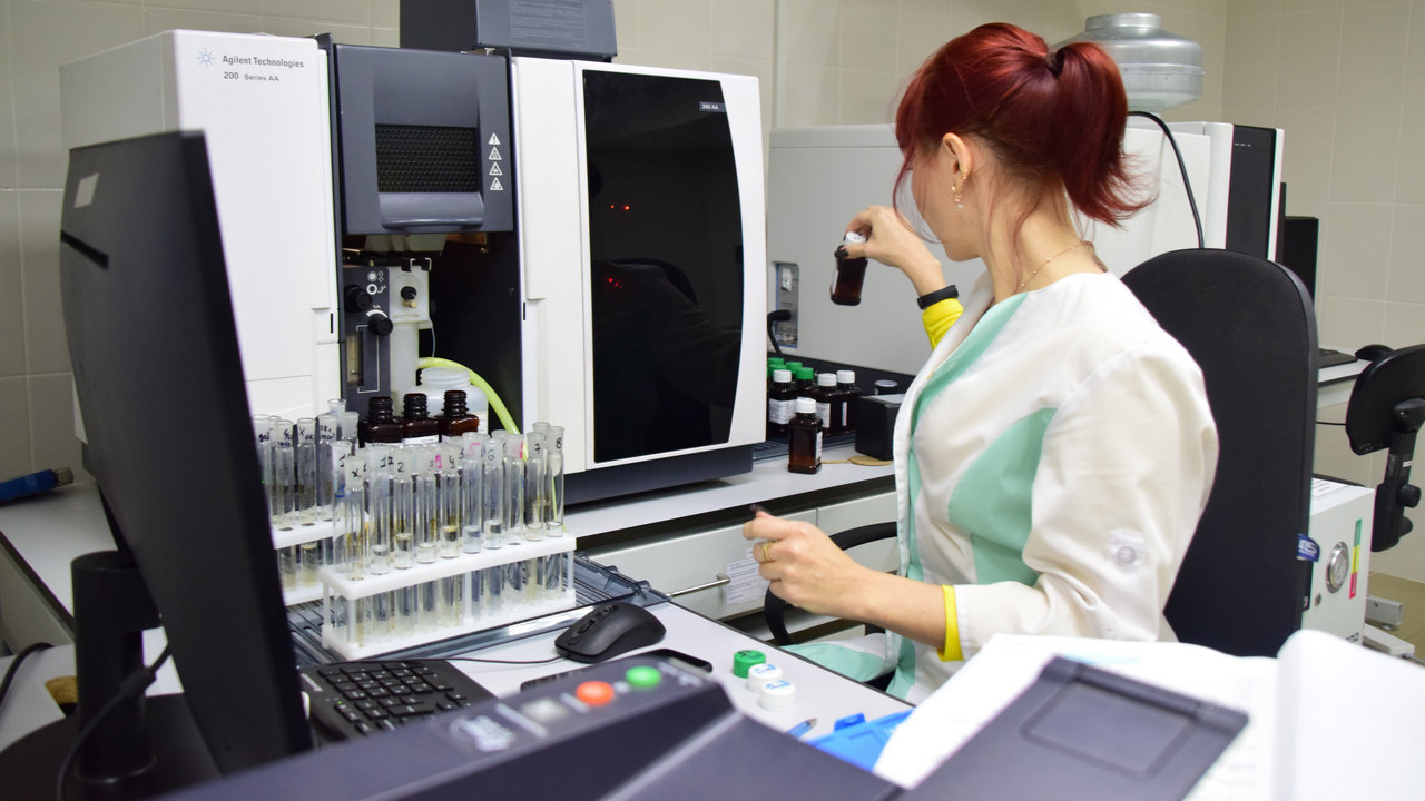 Ученые из Челябинска изучают природный антиоксидант, эффективный при лечении стресса Ученые из Челябинска изучают природный антиоксидант, эффективный при лечении стресса