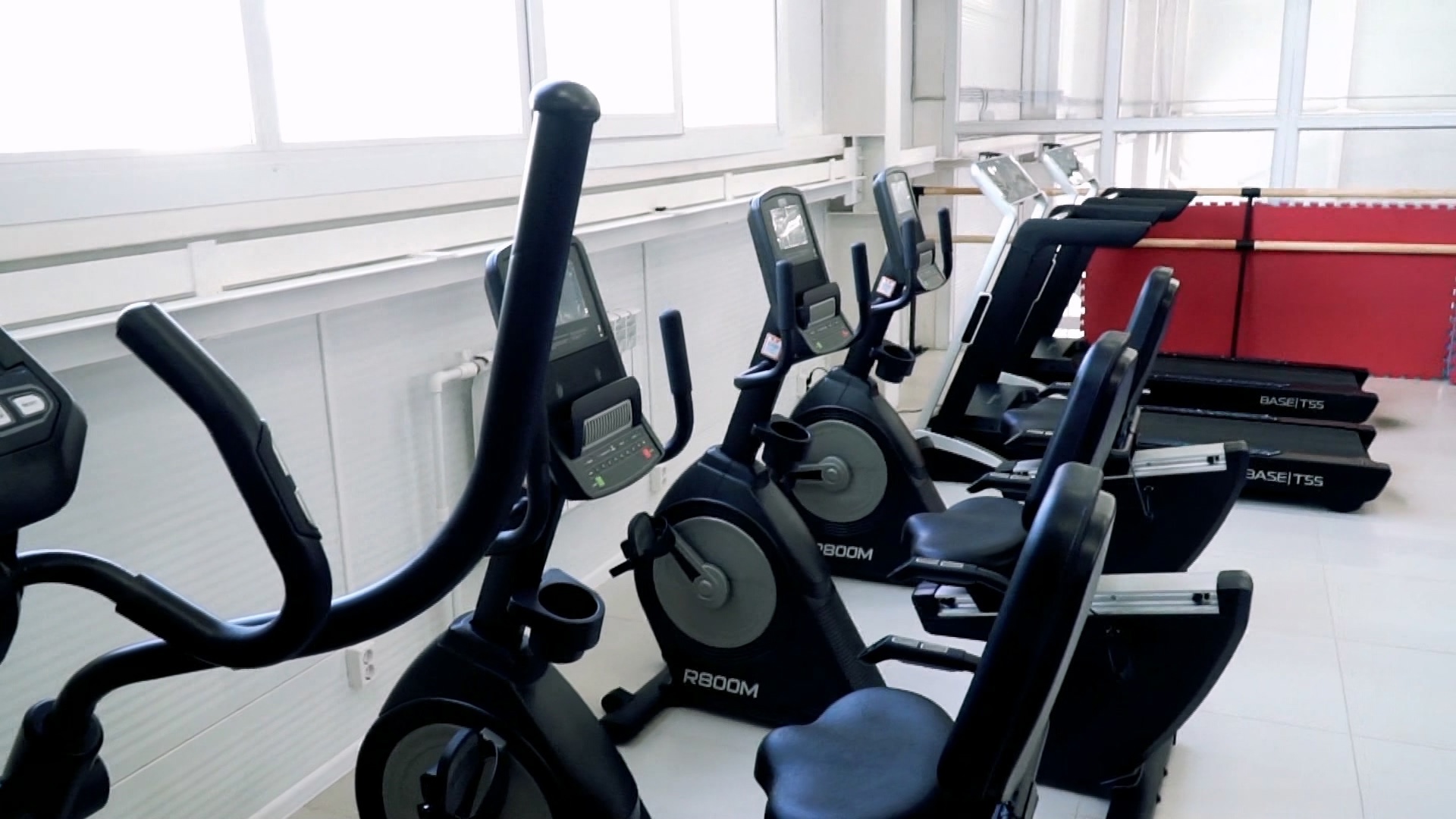 Новый физкультурно-оздоровительный комплекс заработал в Симе