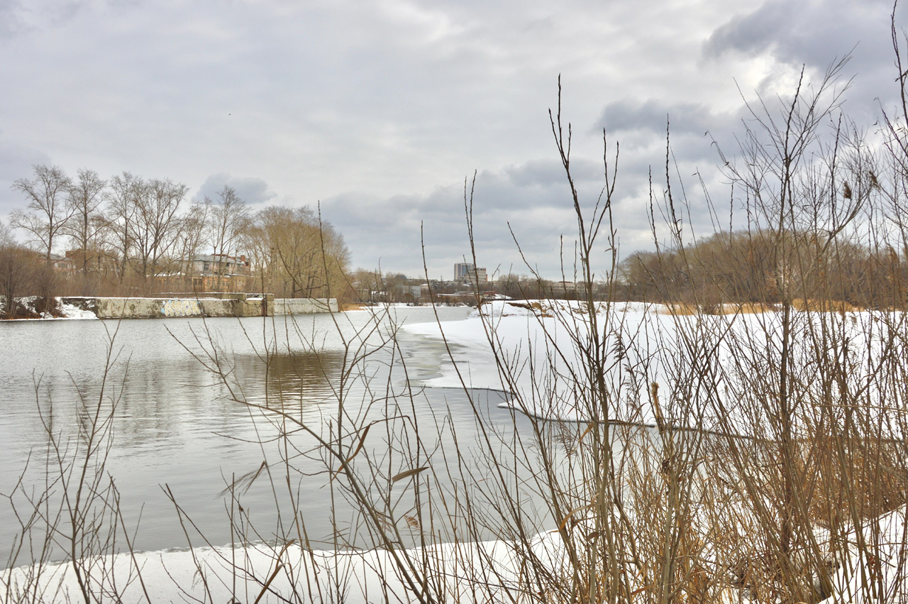 В Челябинске начнут чистить от ила реку Миасс у Заячьего острова В Челябинске начнут чистить от ила реку Миасс у Заячьего острова