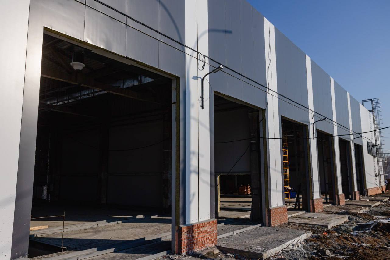 Реконструкция троллейбусного депо №2 выходит на финишную прямую Реконструкция троллейбусного депо №2 выходит на финишную прямую