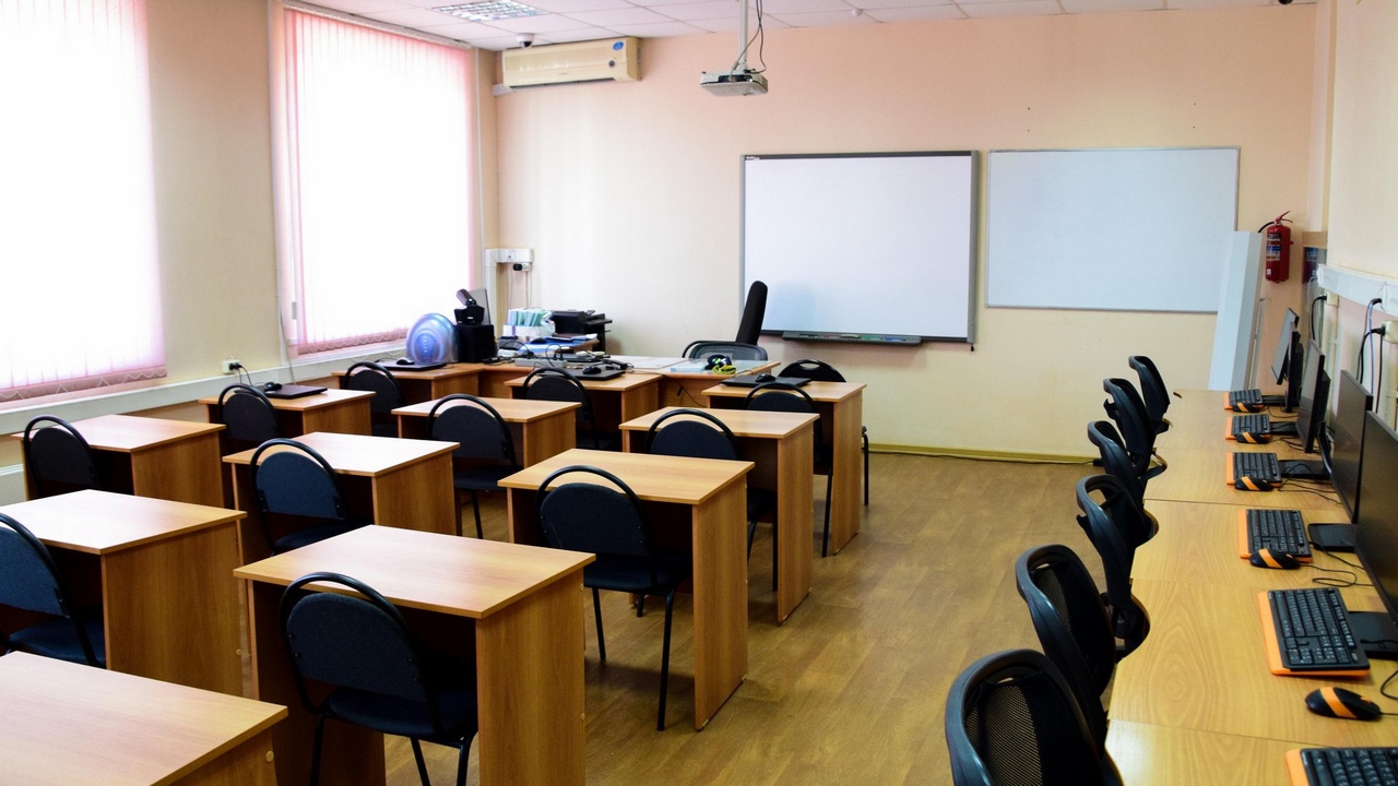 В Катав-Ивановском районе школьников перевели на дистант из-за вспышки гриппа и ОРВИ В Катав-Ивановском районе школьников перевели на дистант из-за вспышки гриппа и ОРВИ