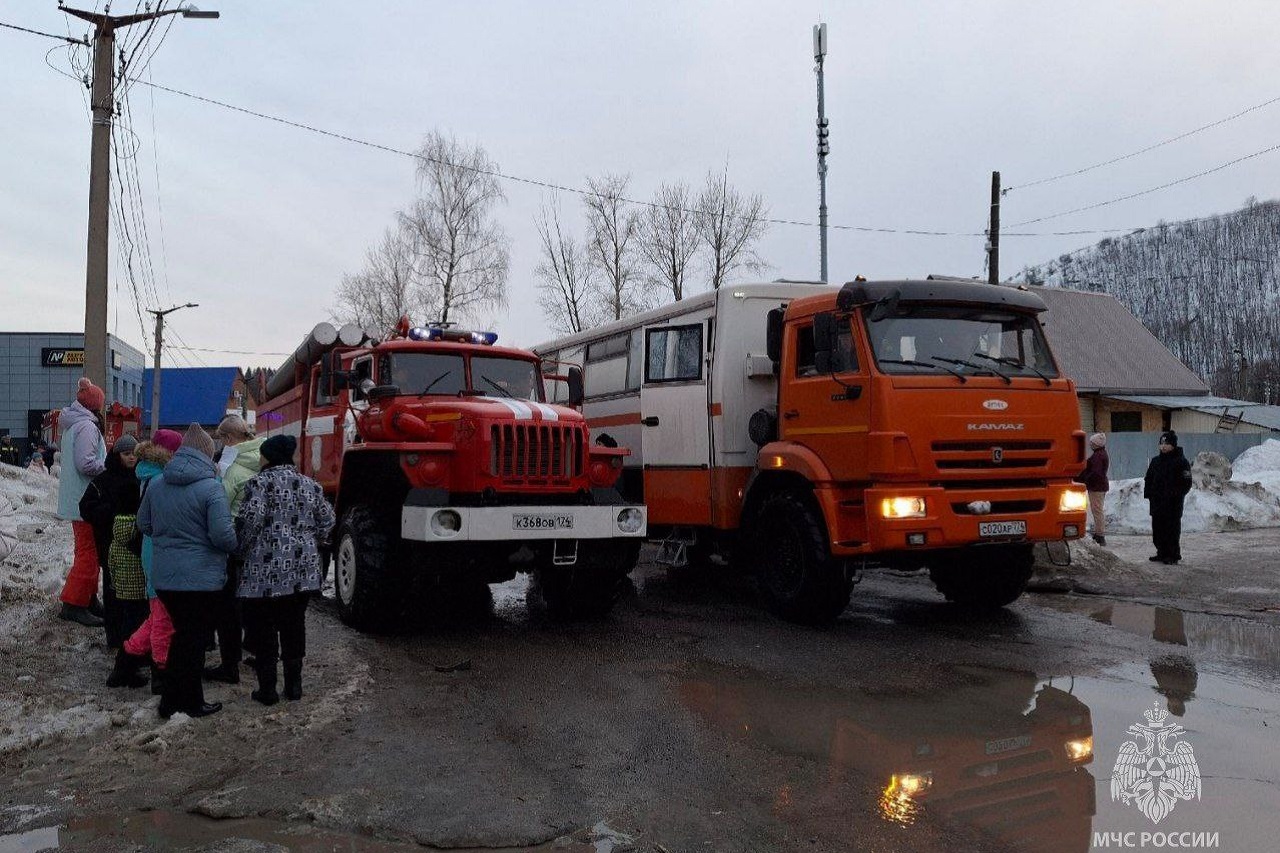 В Аше остаются подтопленными 95 жилых домов В Аше остаются подтопленными 95 жилых домов