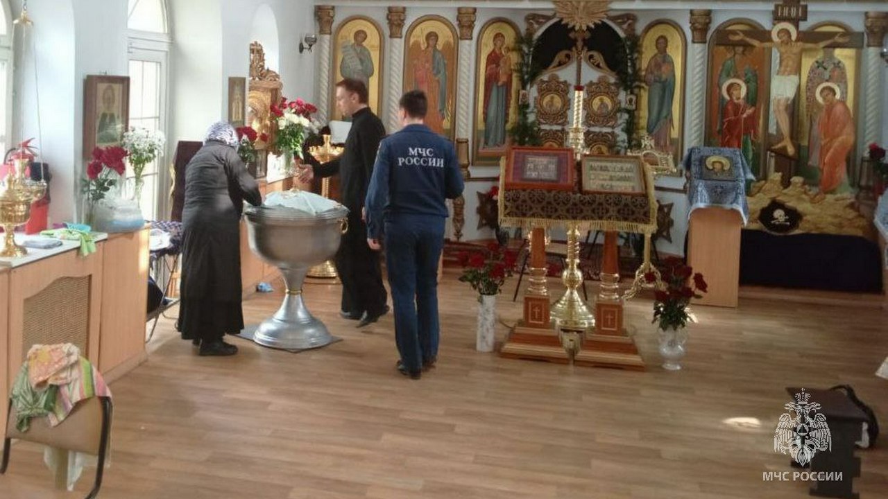 Безопасность храмов перед Пасхой проверяют в Челябинской области Безопасность храмов перед Пасхой проверяют в Челябинской области