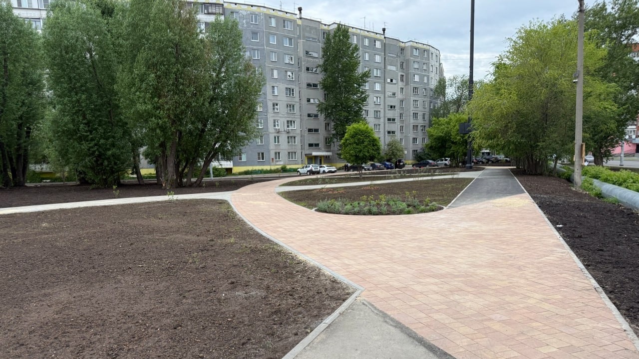 Пешеходная зона появилась на месте незаконной автостоянки в Челябинске