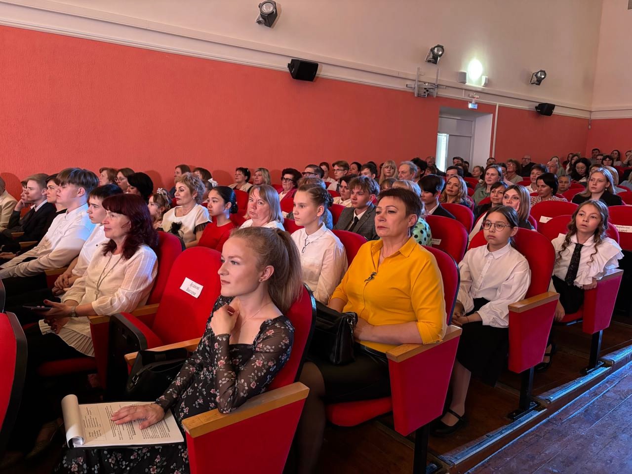 Самые спортивные, эрудированные и творческие дети Магнитогорска получают награды