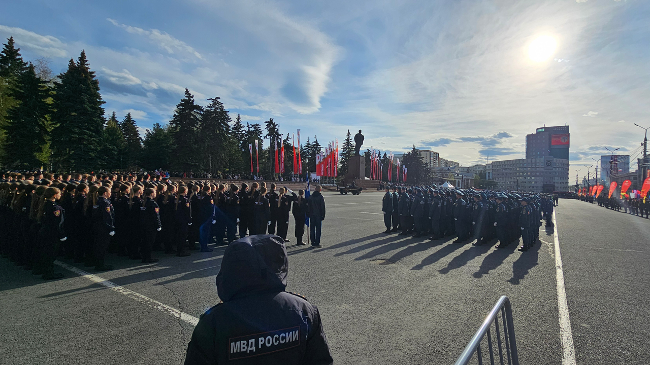 В центре Челябинска закроют движение для репетиции парада Победы В центре Челябинска закроют движение для репетиции парада Победы