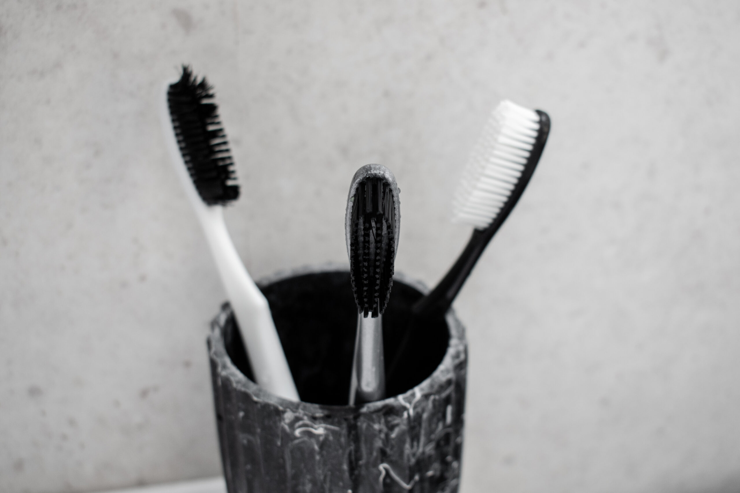 Какая зубная паста поможет от кариеса, рассказала стоматолог из Челябинска 