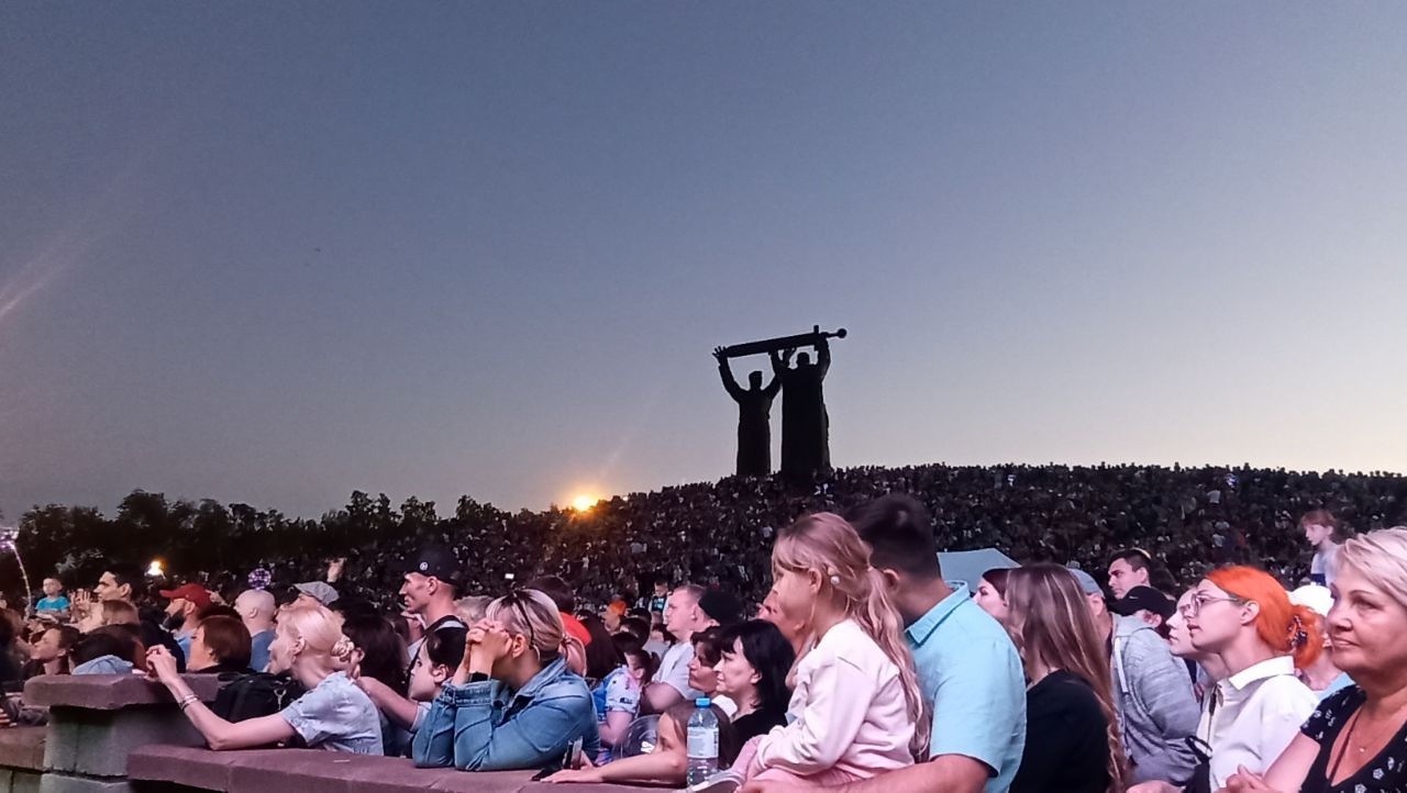 День металлурга в Челябинской области: масштабные празднования 2025