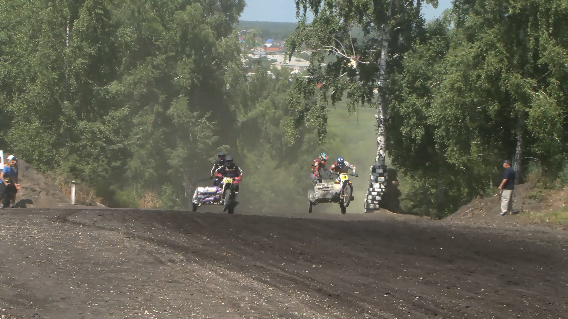 Соревнования на мотоциклах с коляской прошли в Челябинской области