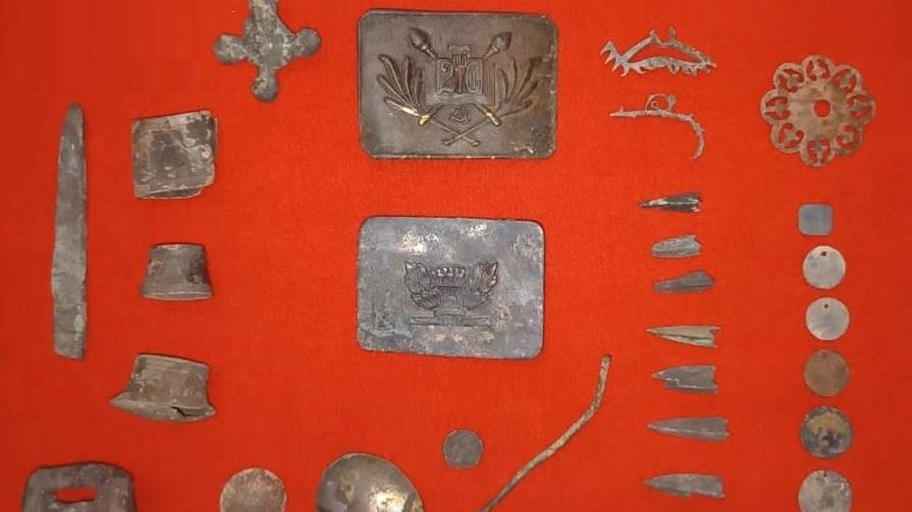 Артефакты возрастом несколько тысяч лет передали музею в Челябинской области