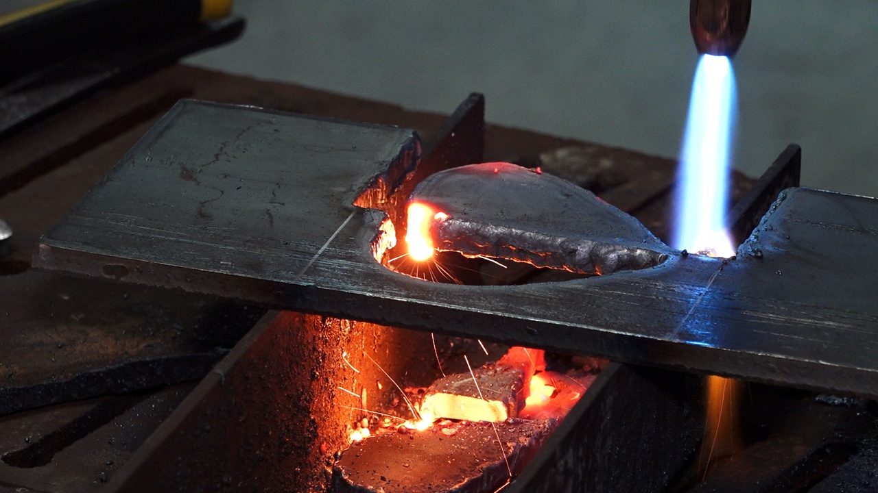 В Магнитогорске прошел конкурс лучших газорезчиков среди работников ММК