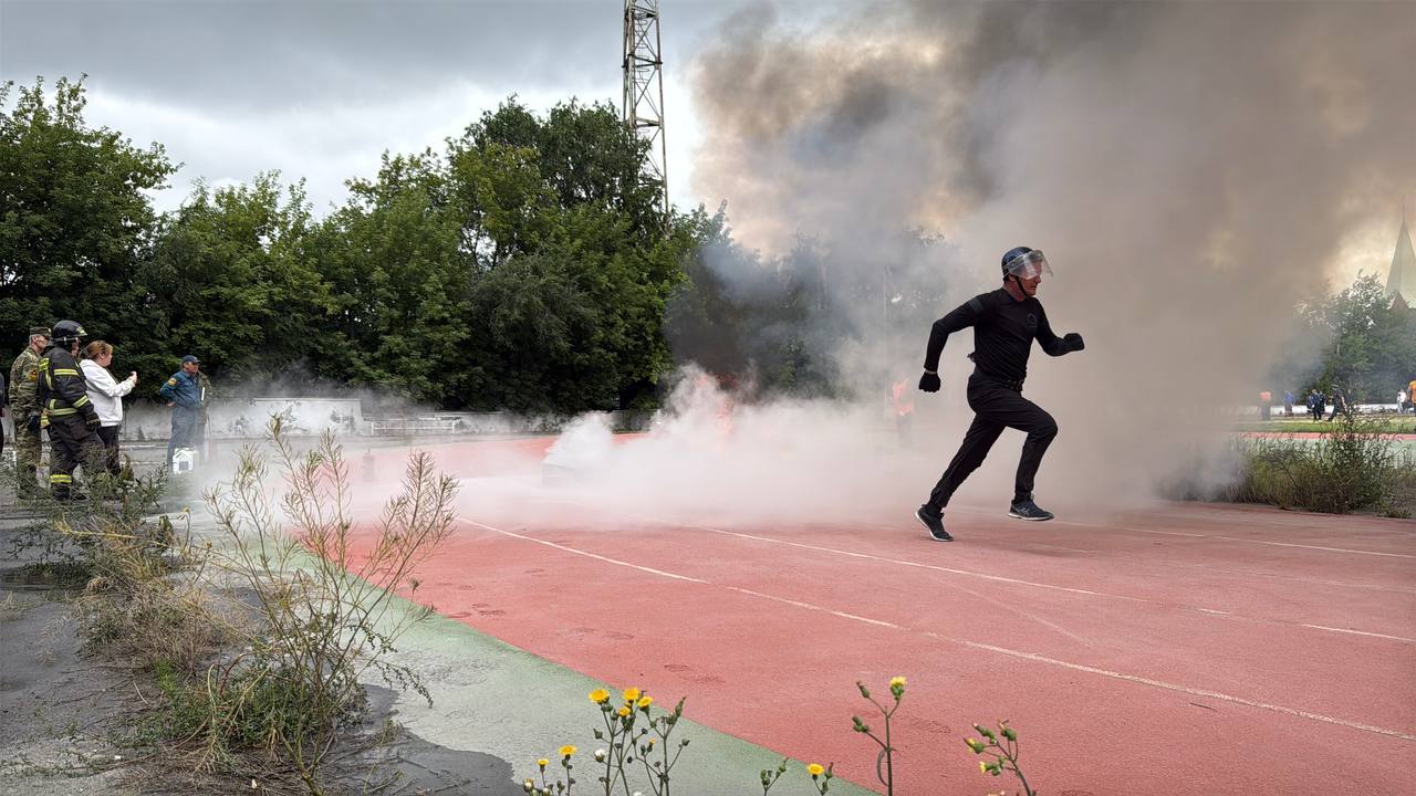 Соревнования по пожарно-спасательному спорту прошли в Челябинске