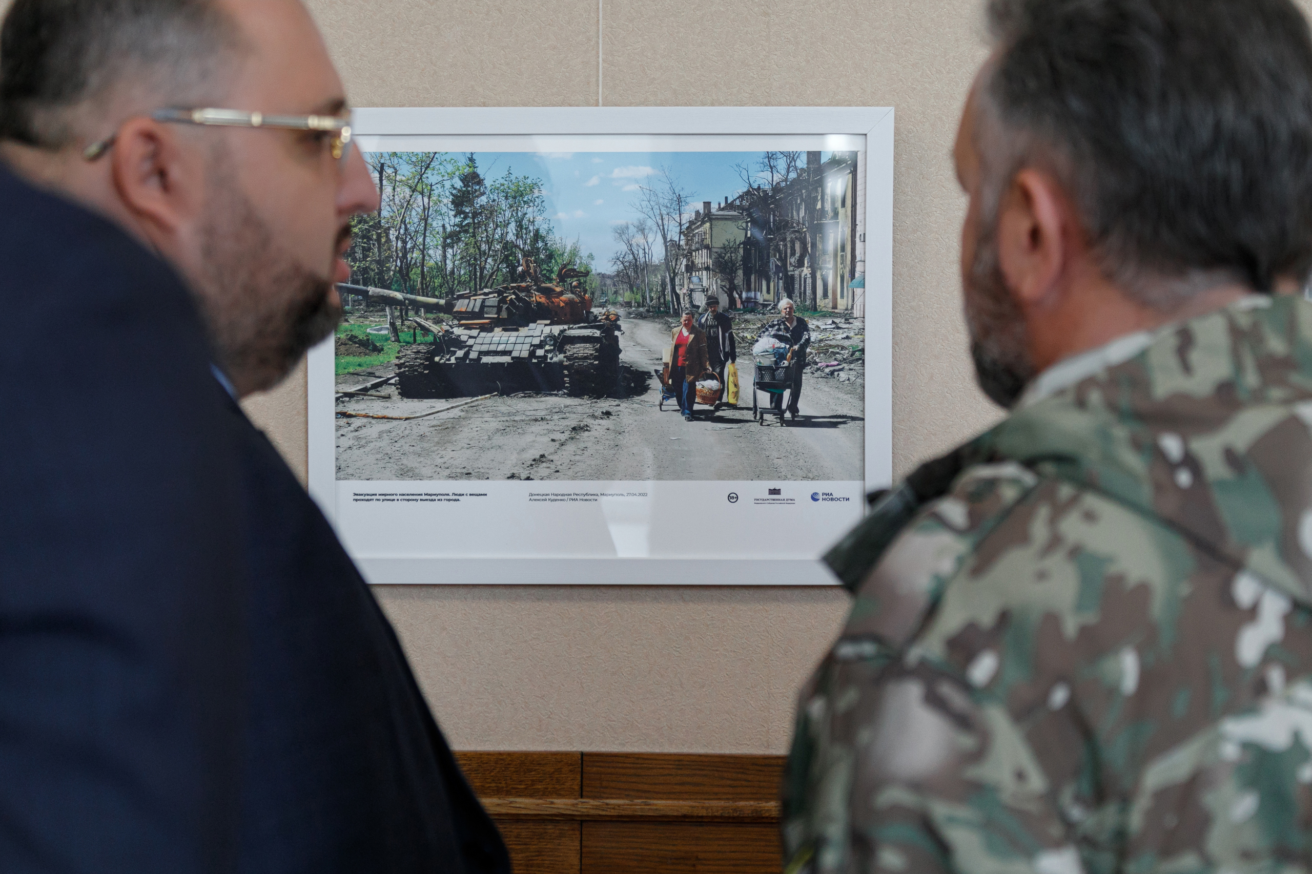 Выставка фотографий военных корреспондентов открылась в ЗСО Челябинской области 