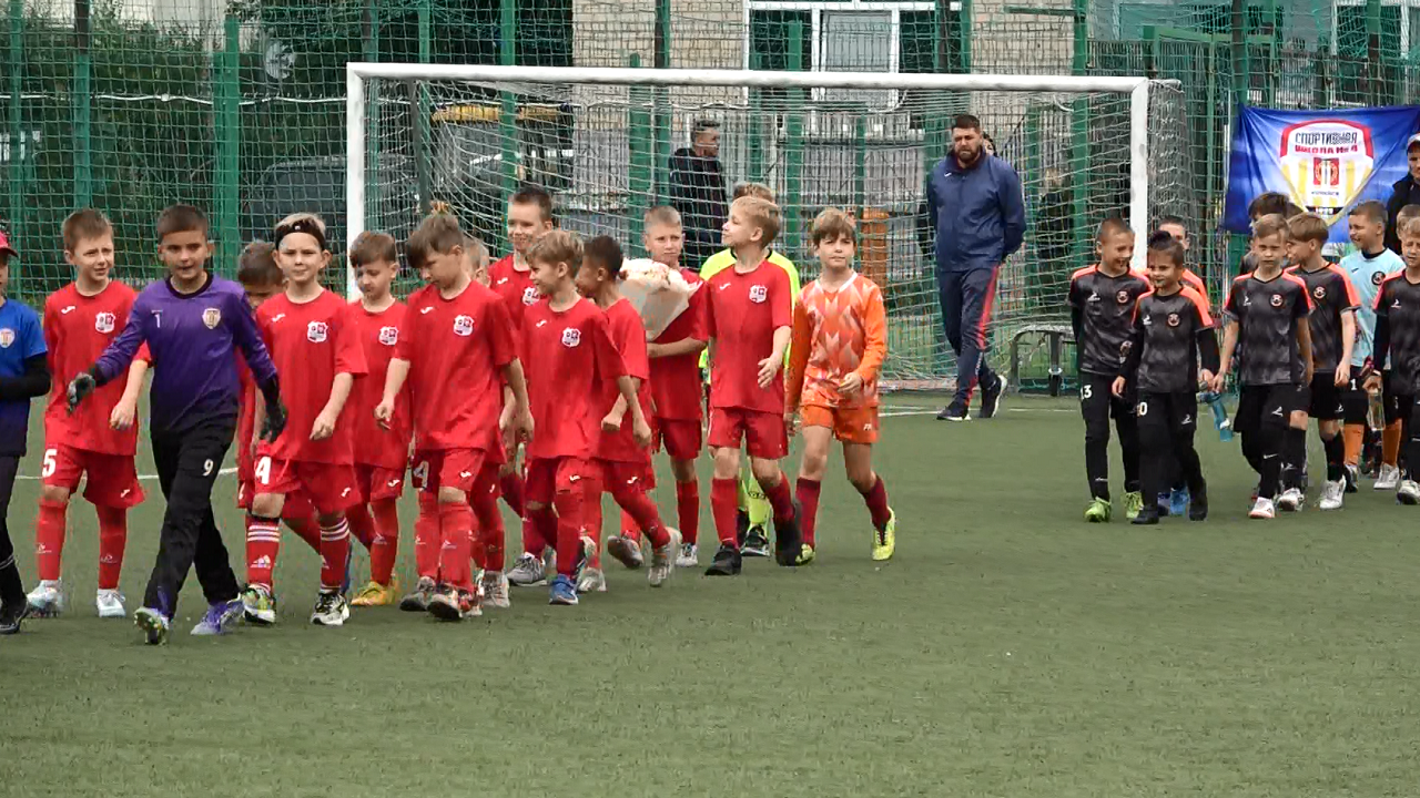 Турнир по футболу памяти Героя России Евгения Родионова прошел в Челябинске