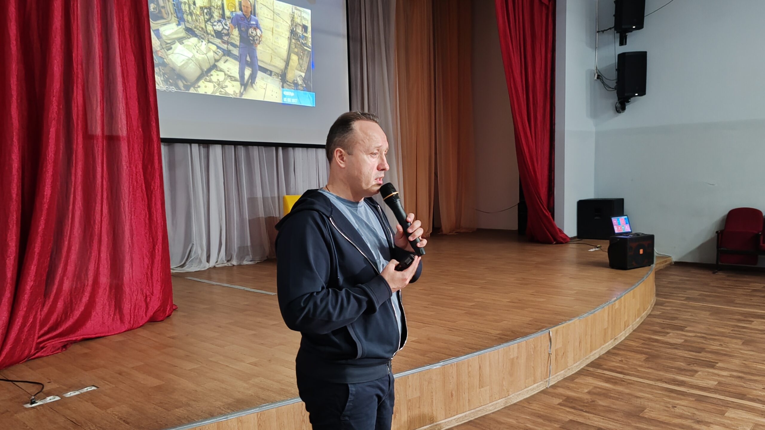 Космонавт Мисуркин ответил на вопрос о существовании инопланетян