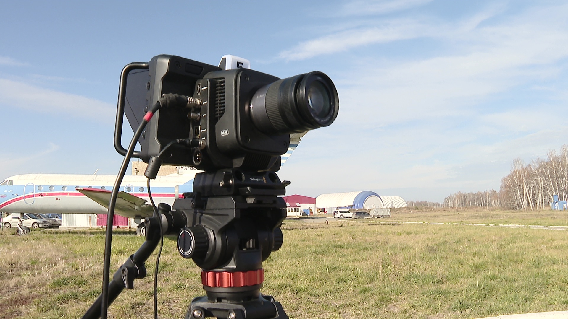 В Челябинске впервые асфальт уложила техника без водителя в кабине