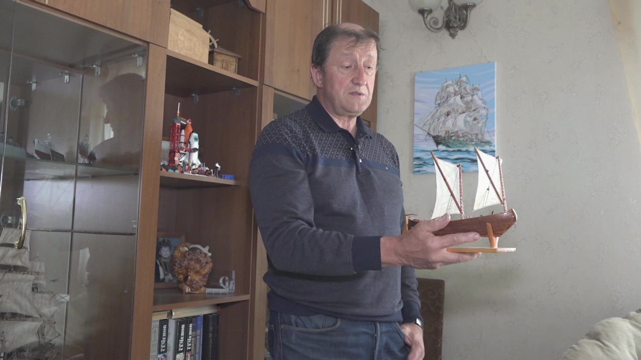 Модель корабля XIX века создает житель Челябинской области
