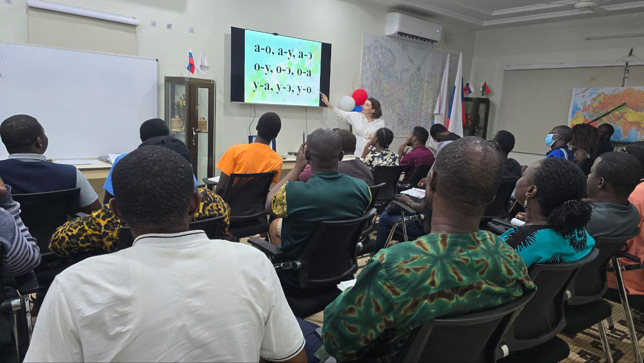 Челябинские педагоги отправились в Африку с курсами по русскому языку и культуре