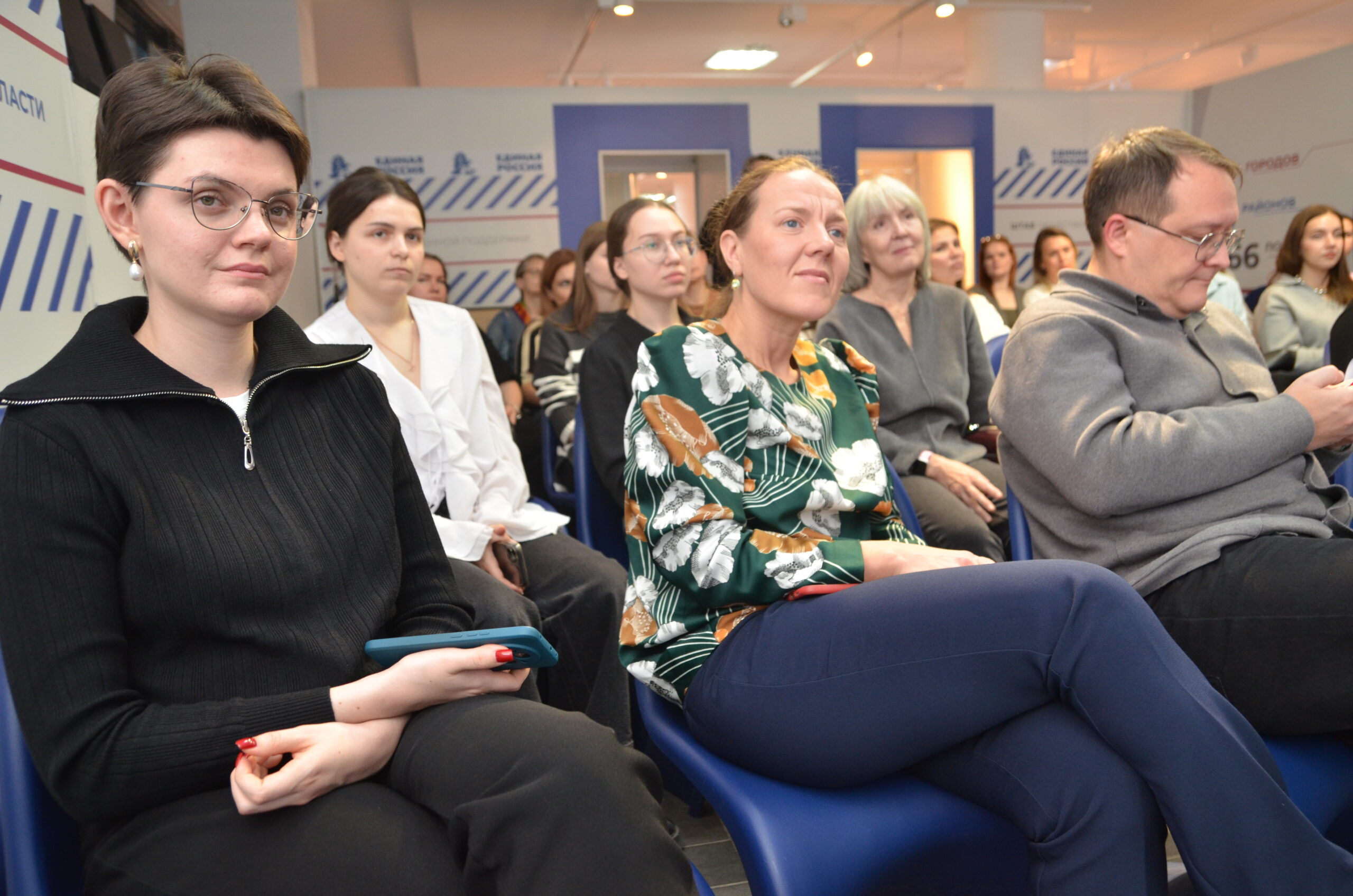 В Челябинске PR-специалисты оценили возможности национального мессенджера MAX 