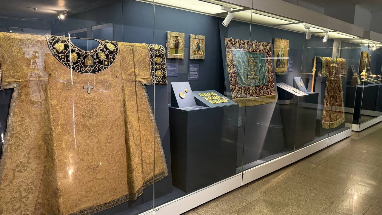 В Челябинск привезли личные вещи царей и патриархов из музеев Кремля