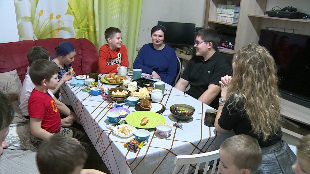 Не просто мама, а настоящий герой: жительница Челябинска родила 12 детей