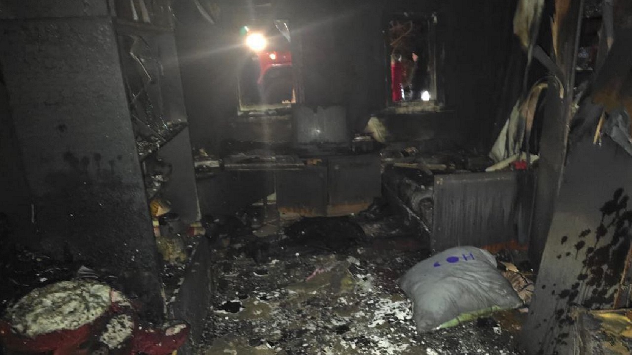 Жительницу Челябинской области обвинили в поджоге дома и убийстве из ревности