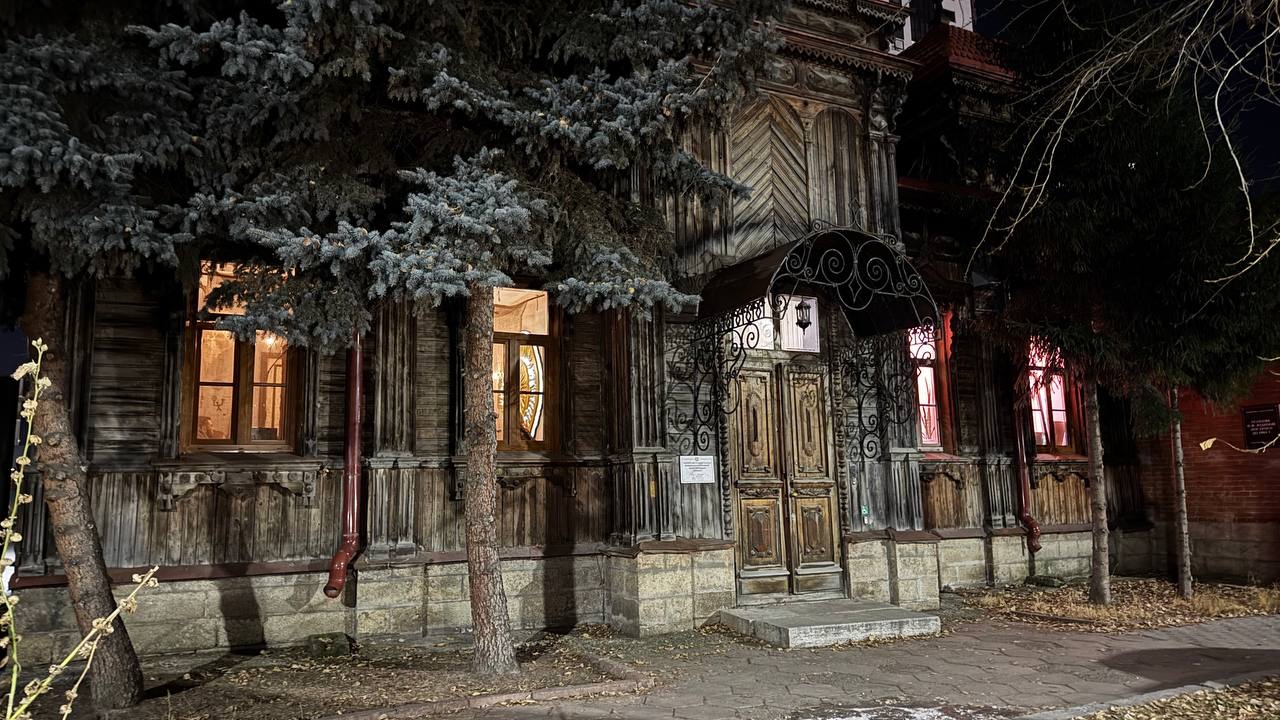 Изучить артефакты в темноте: как провели "Ночь искусств" в Челябинской области