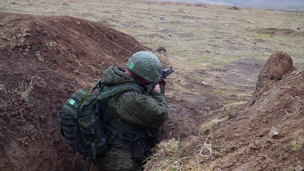 Мотострелки ЦВО совершенствуют тактику ведения боя с учетом опыта СВО