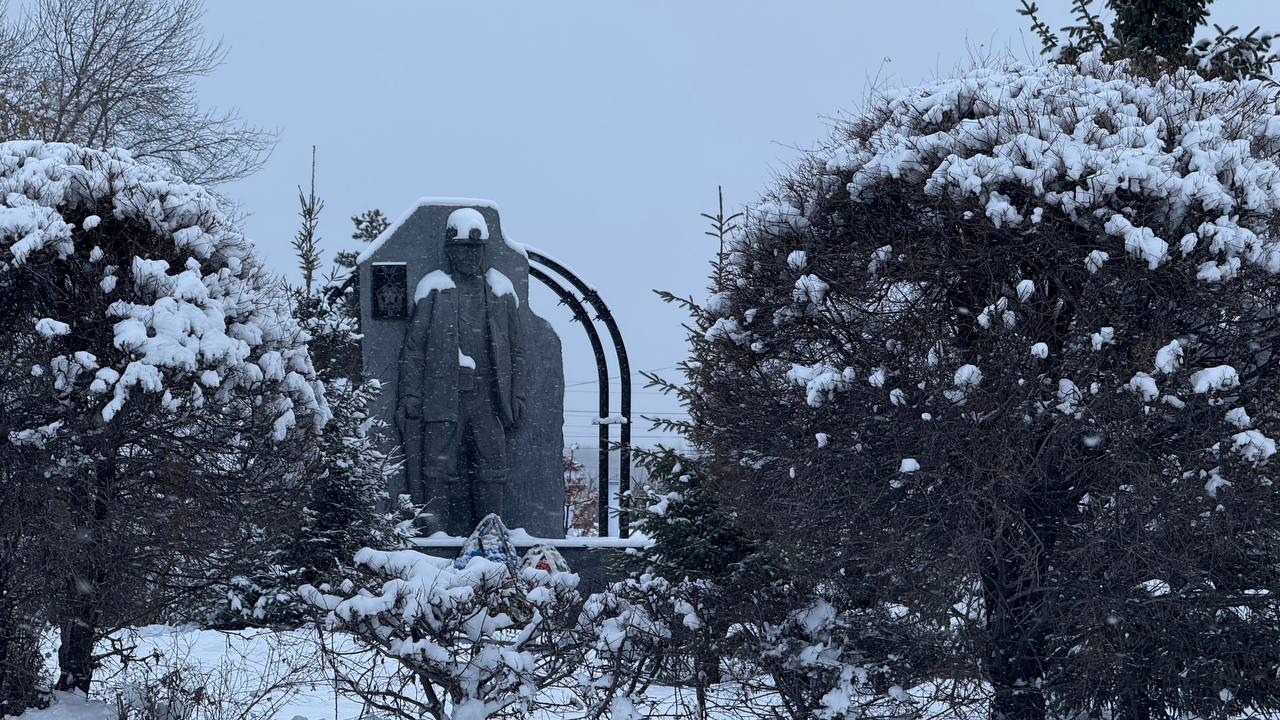 В Еманжелинске закончилась реконструкция мемориального комплекса В Еманжелинске закончилась реконструкция мемориального комплекса
