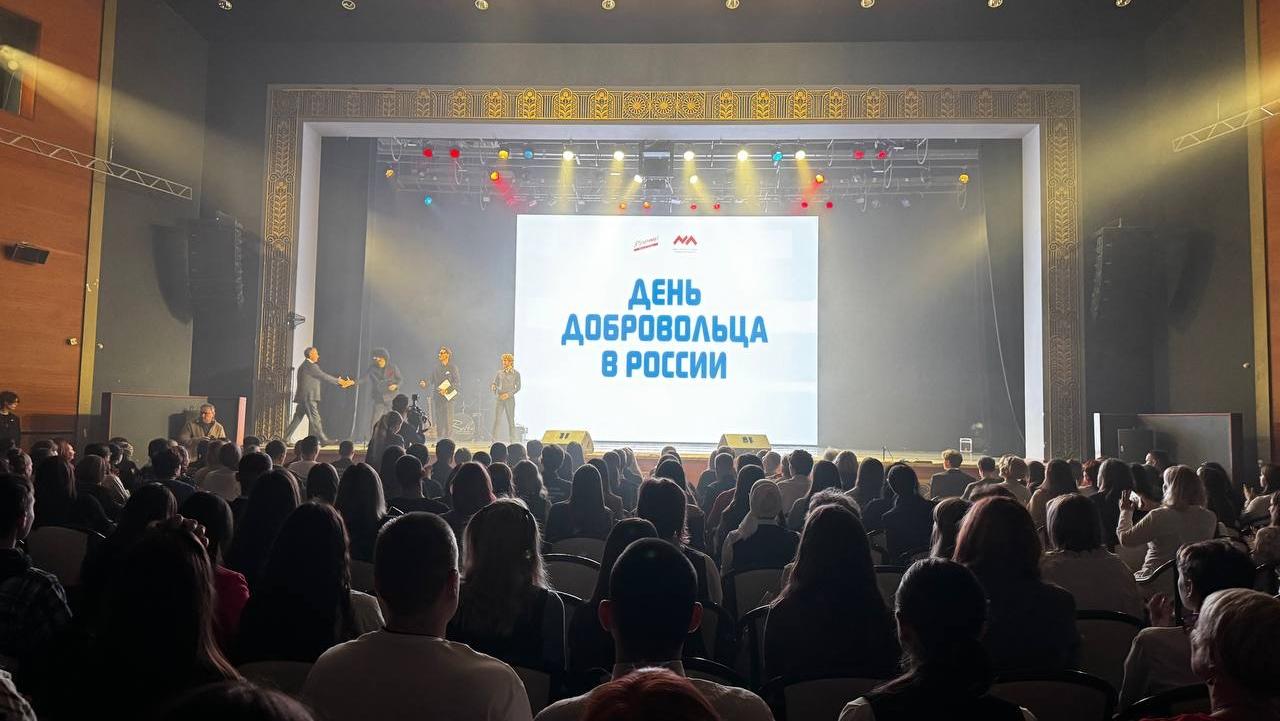 Активные и неравнодушные: волонтеры Челябинской области отметили День добровольца