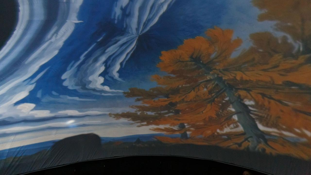 Мобильный планетарий открыли в Златоусте