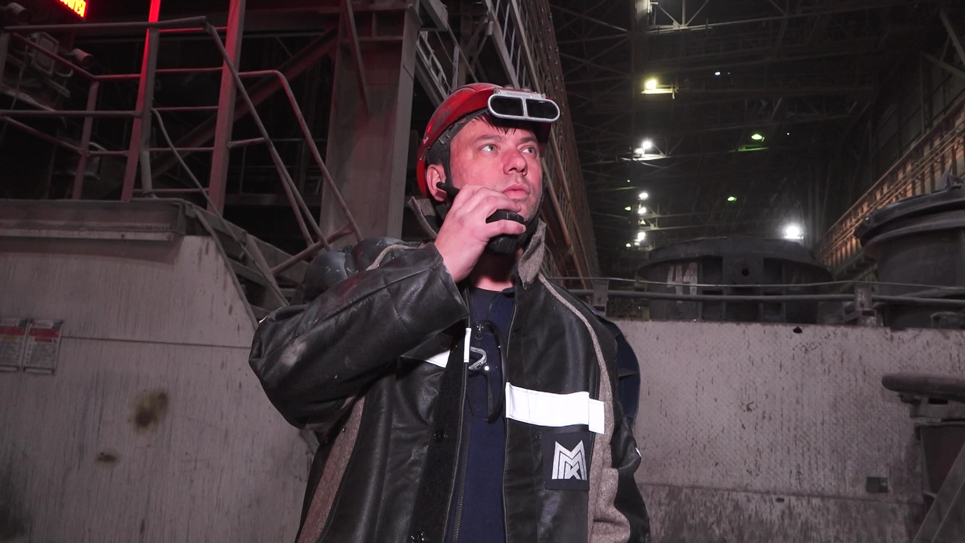 Создает красоту искрящегося металла: на ММК выбрали лучшего работника месяца