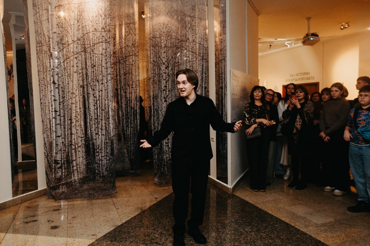 В челябинском музее организуют иммерсивные экскурсии в честь 130-летия Сергея Есенина В челябинском музее организуют иммерсивные экскурсии в честь 130-летия Сергея Есенина