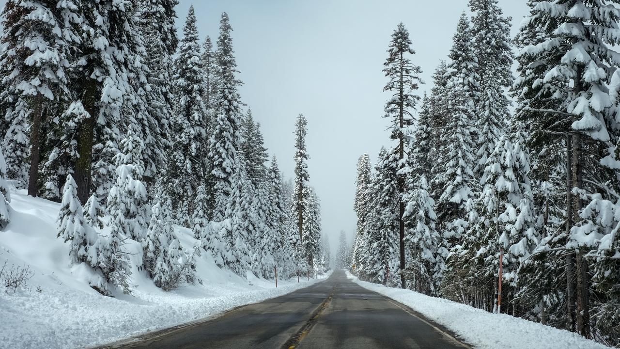На дорогах Челябинской области в праздники будут дежурить 250 нарядов полицейских
