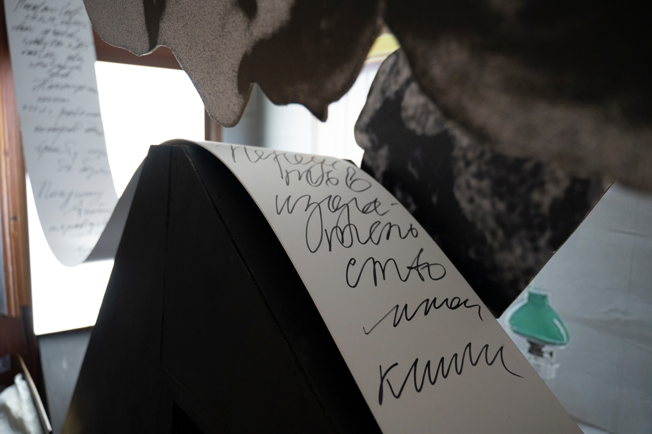 Художница из Челябинска создала инсталляцию с Лениным в сибирской ссылке Художница из Челябинска создала инсталляцию с Лениным в сибирской ссылке