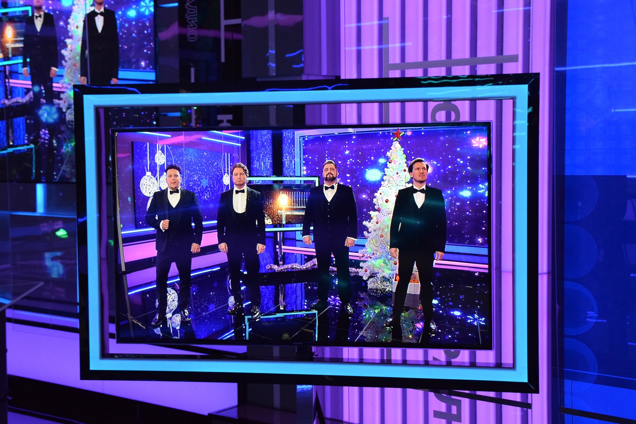 ГТРК "Южный Урал" готовит новогодний выпуск ток-шоу "Необычные люди" ГТРК "Южный Урал" готовит новогодний выпуск ток-шоу "Необычные люди"