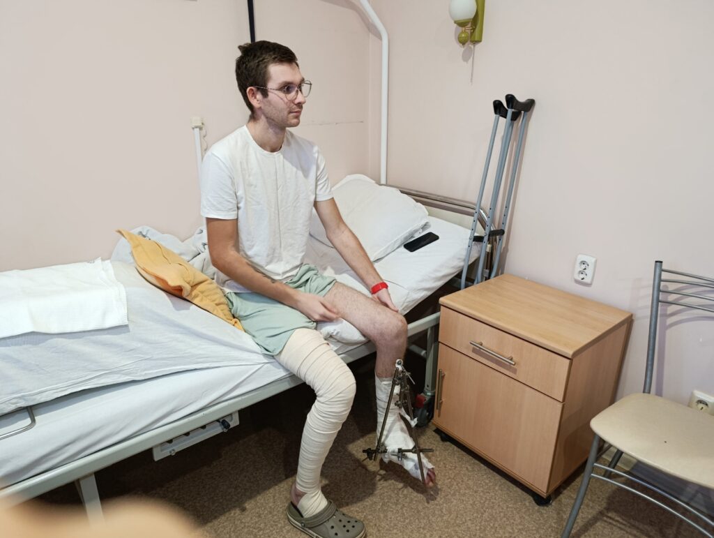 Хирурги из Челябинска спасли ногу молодому строителю из Чебаркуля