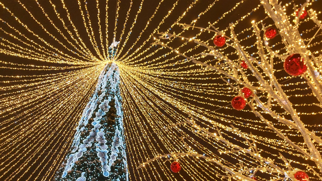 История ледяной сказки: какими были новогодние городки Челябинска История ледяной сказки: какими были новогодние городки Челябинска