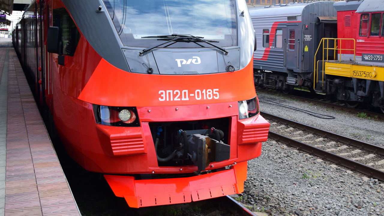 Группа подростков-зацеперов устроила экстремальную поездку в Челябинске