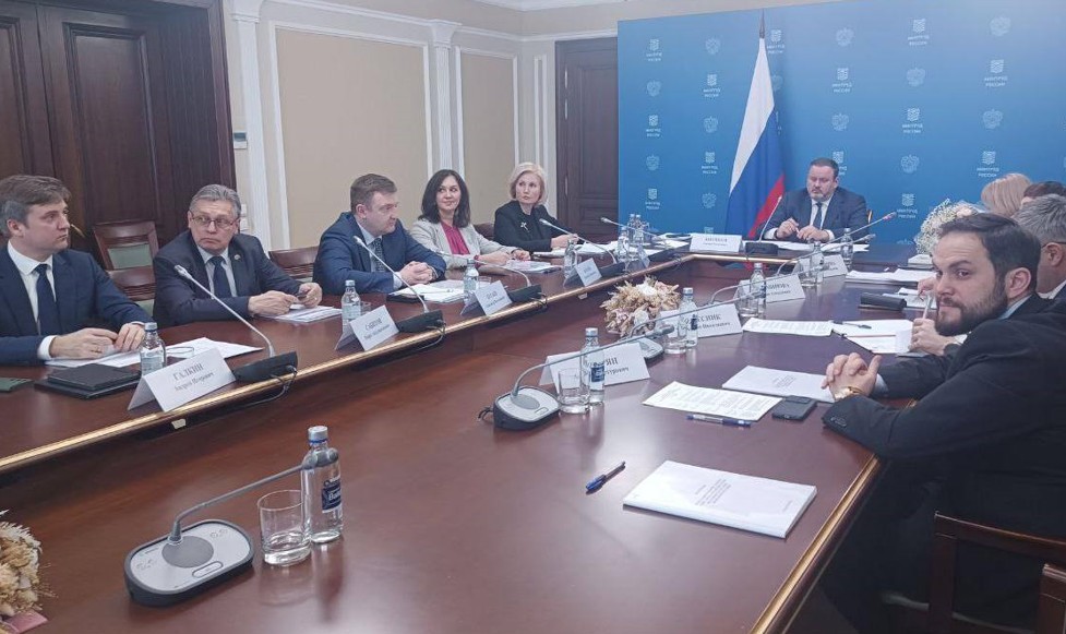 Рифат Сабитов принял участие в заседании попечительского совета Фонда поддержки детей