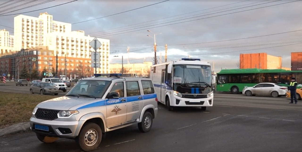 В Челябинской области прошли масштабные учения силовых структур В Челябинской области прошли масштабные учения силовых структур