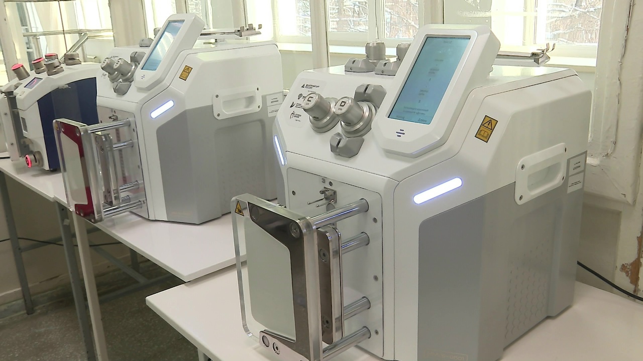 Новое высокотехнологичное оборудование появилось в "банке крови" Челябинской области