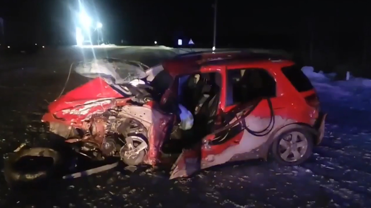 Под Челябинском в ДТП с большегрузом погибли две 13-летние девочки