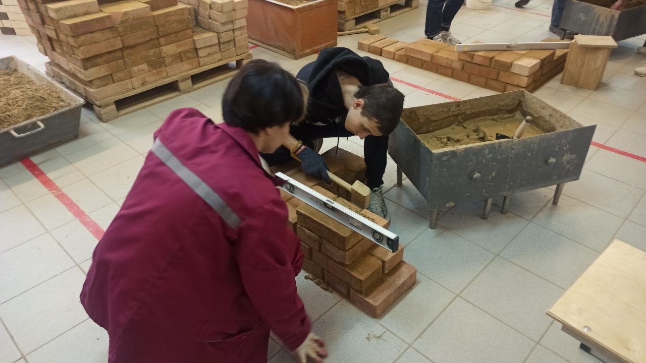 На Челябинской области растет спрос на обучение в колледжах и техникумах На Челябинской области растет спрос на обучение в колледжах и техникумах