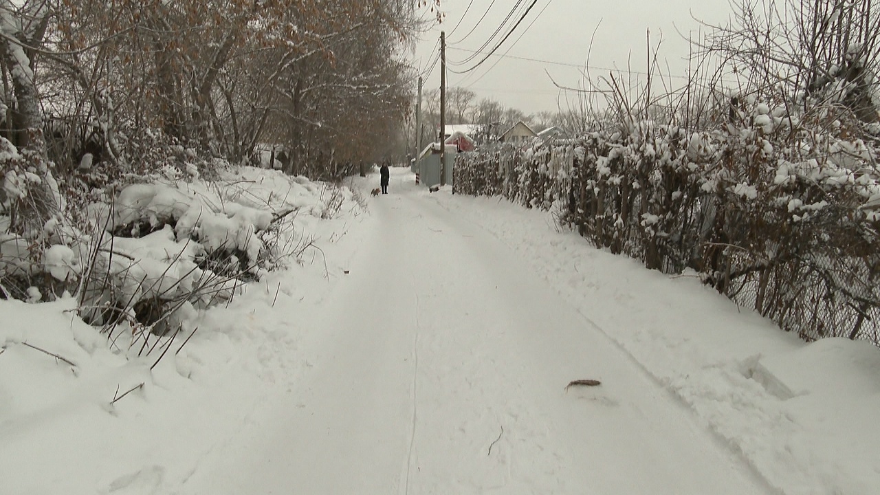 Жительница Челябинска приняла роды на улице и спасла младенца